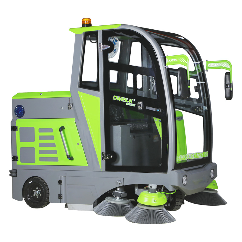 駕駛式掃地車